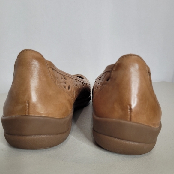 David Tate Sela Tan Laser Cut Ballet Flats - Size 11 WW - Picture 5 of 13